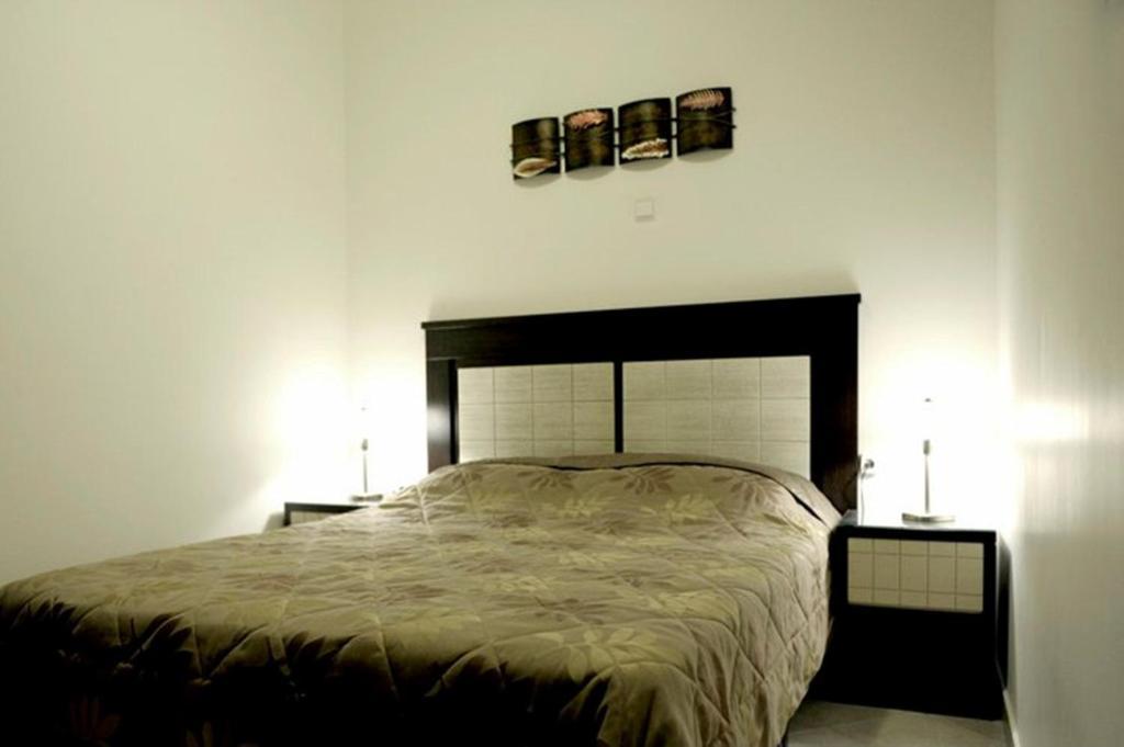 Hotel Aerolithos Adamantas  Habitación foto